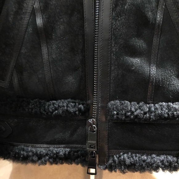 Authentic Burberry Lamb Shearling Twyford Jacket - Picture 6 of 7
